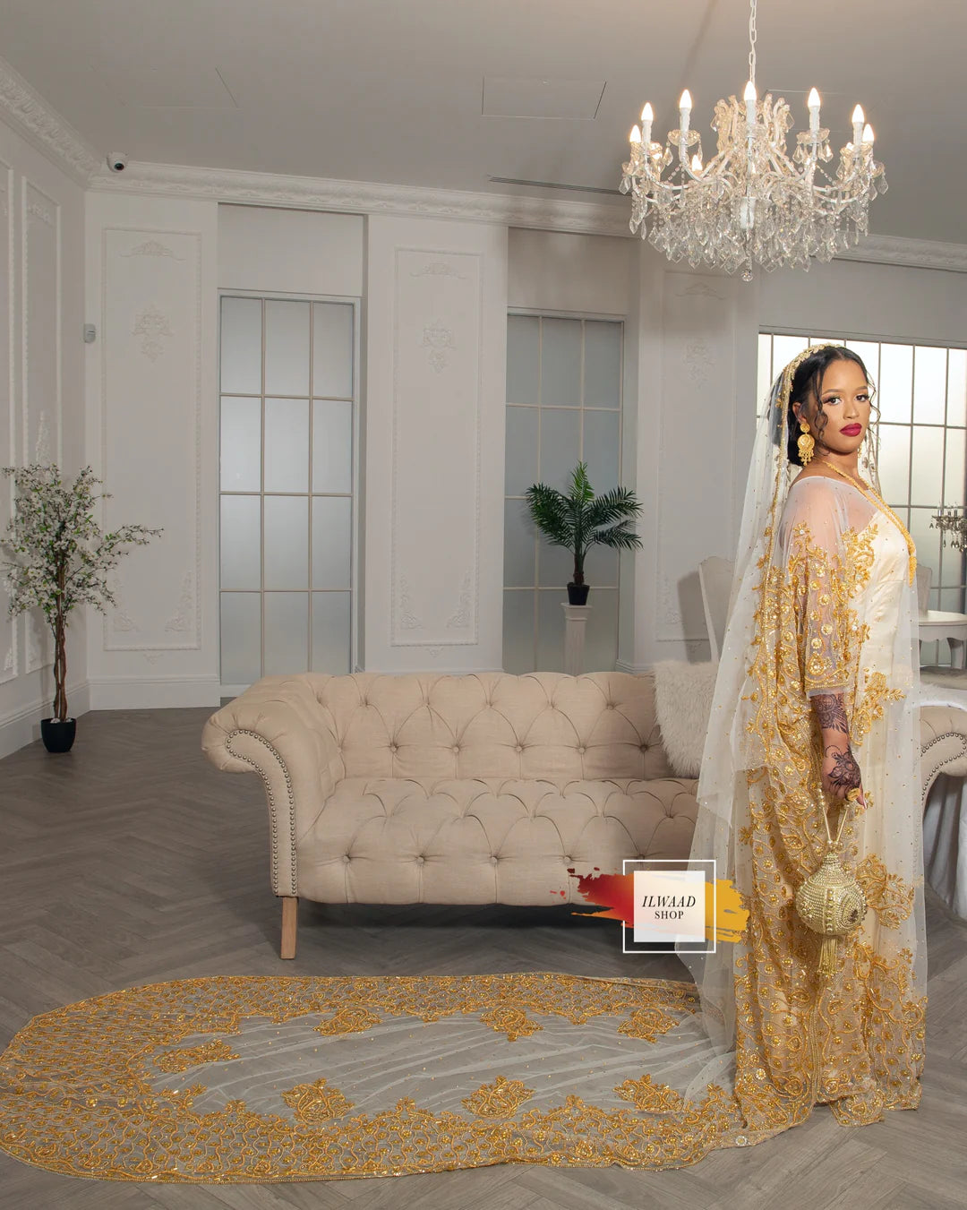 Astonishing Amira (Creamy Gold / White) - Lace Bridal Dirac