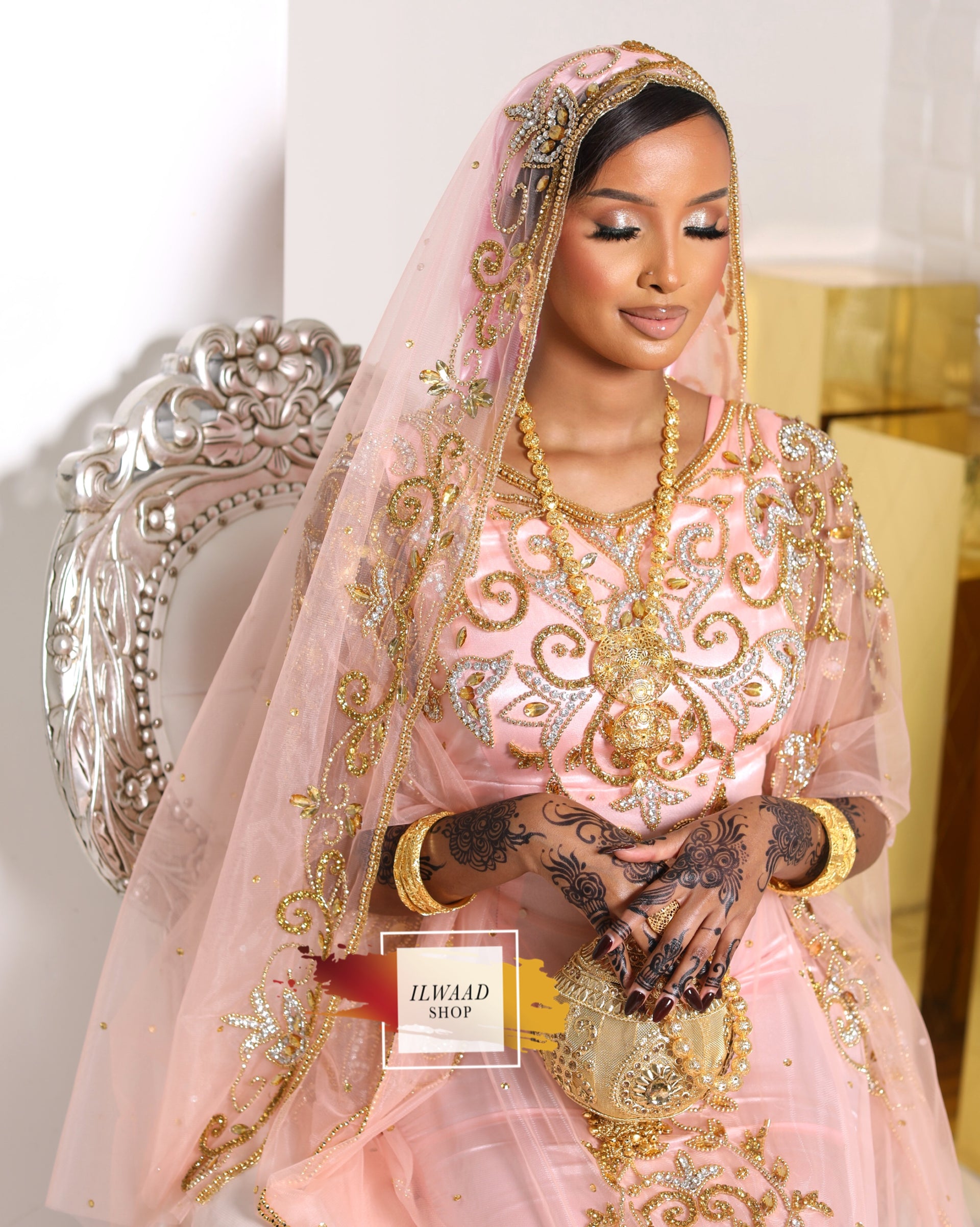 PRE-ORDER Sparkling Sagal (Light Pink/Peachy) Lace Somali Bridal D